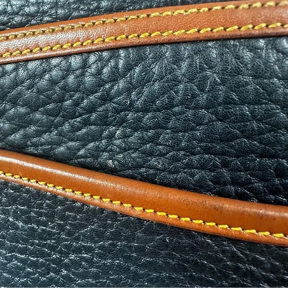 VINTAGE DOONEY AND BURKE PURSE - Picture 15 of 16